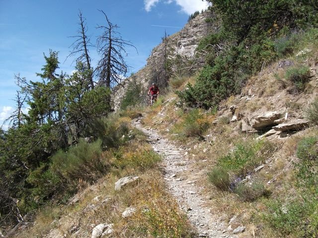 cabane_de_l_autapie_12.jpg